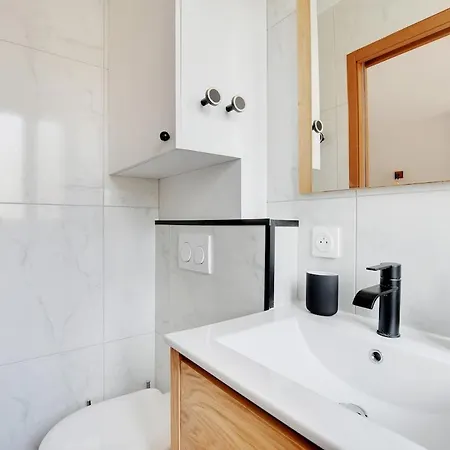 36 2 People Eiffel Tower Apartment *